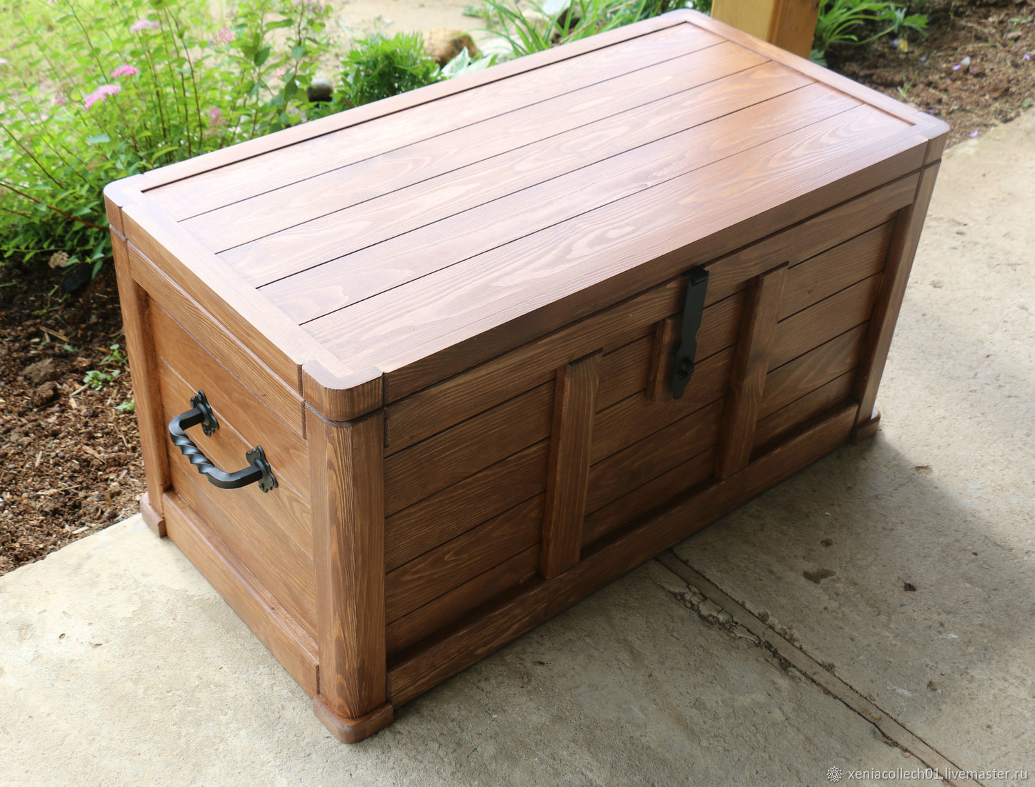 Инновационная система хранения в сундуке MH75